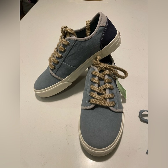 ‘Brand new Taos ‘’Casual Blue Canvas Women’s sneakers Size 7 - Picture 13 of 14